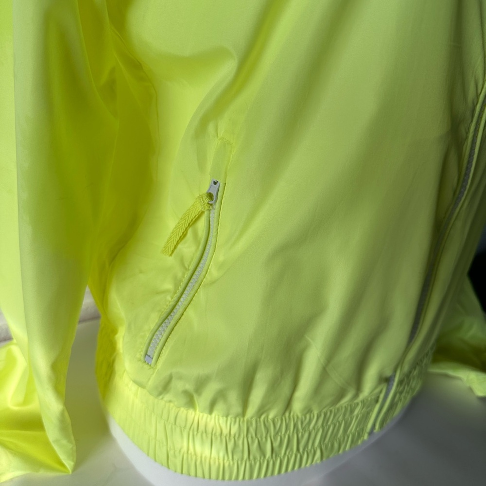 Cotton On Women’s Light Yellow Hooded Windbreaker - Picture 15 of 16